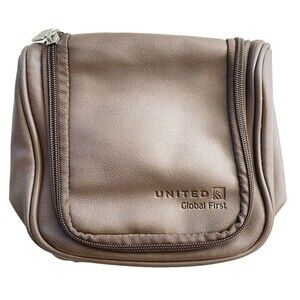 United Airlines Global first Polaris Amenity Kit Brown COWSHED Leather Cosmetic